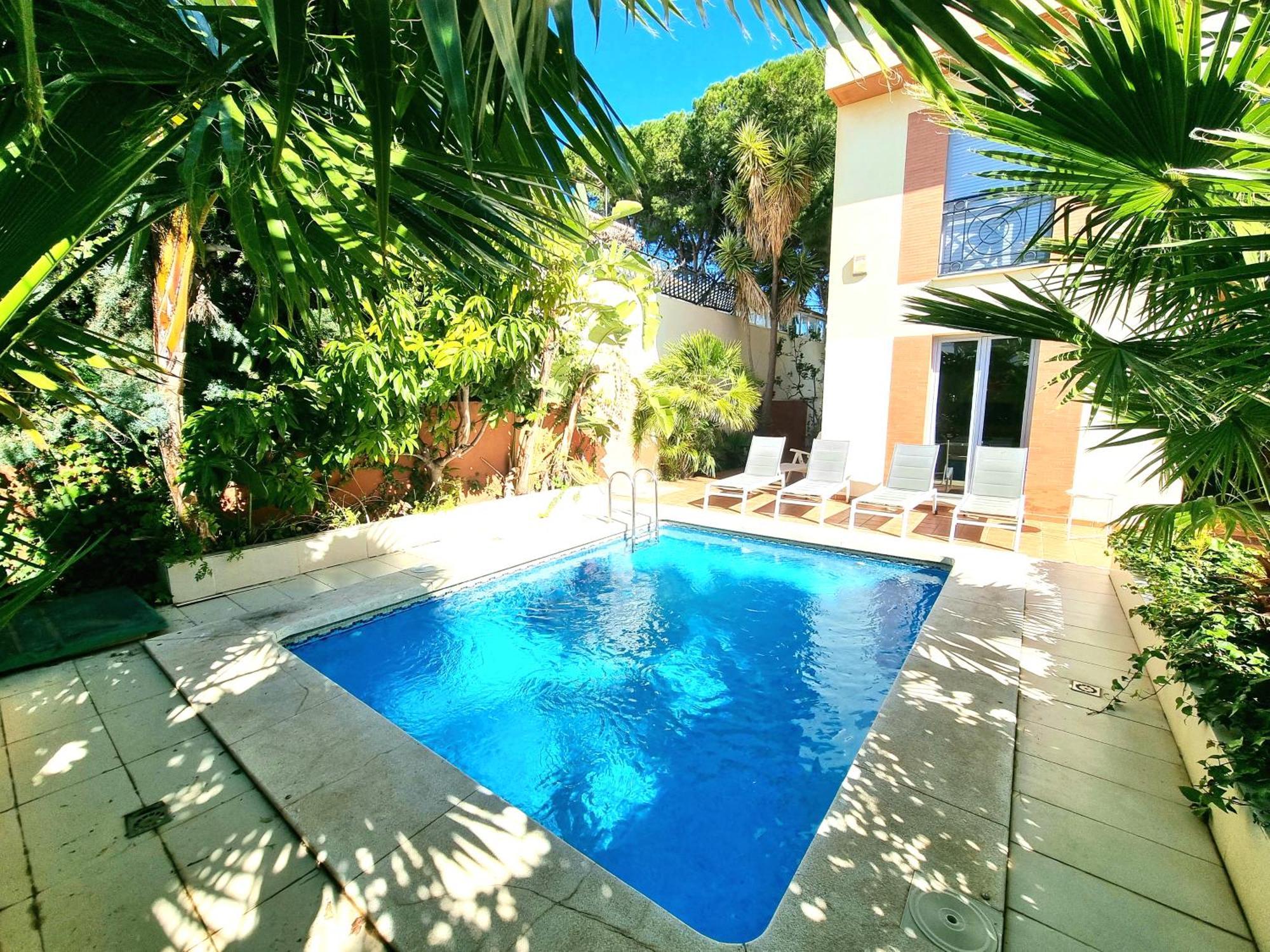 Stunning Home With Outdoor Swimmingpool, 4 Bedrooms And Wifi Benalmádena Buitenkant foto